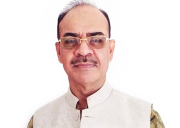 পর্যটন মন্ত্রণালয়ের দায়িত্ব পেলেন ফারুক খান