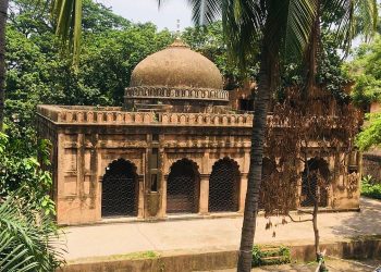 বিবি মরিয়মের মসজিদ ও সমাধি