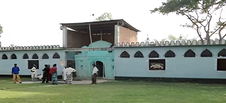 হাতীবান্ধা মাজার শরিফ