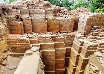 প্রাচীন বিষ্ণু মন্দির