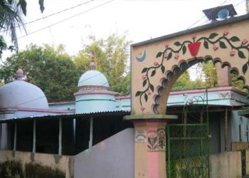 শাহ ফরিদ (র.) এর মাজার