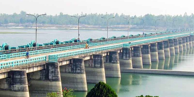 তিস্তা ব্যারেজ ও অবসর রেস্ট হাউস