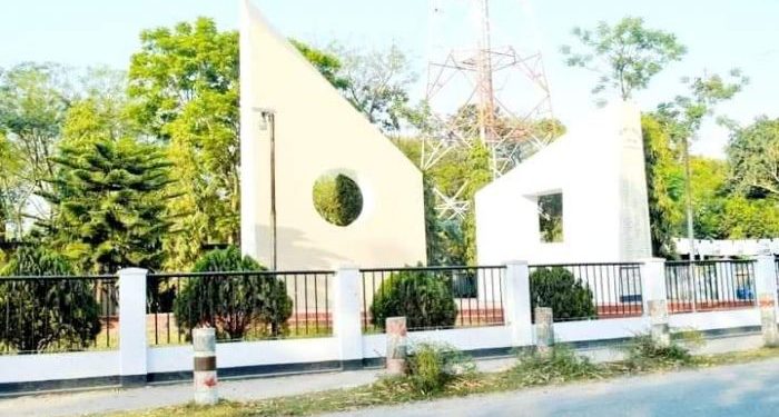 তেরশ্রী স্মৃতিস্তম্ভ