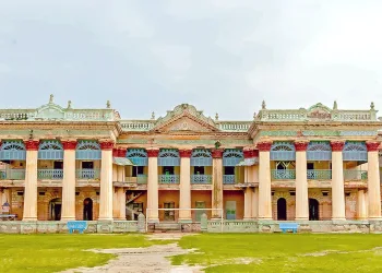 রাজশাহী জেলার দর্শনীয় ২১ স্থানে যেভাবে যাবেন ও থাকবেন
