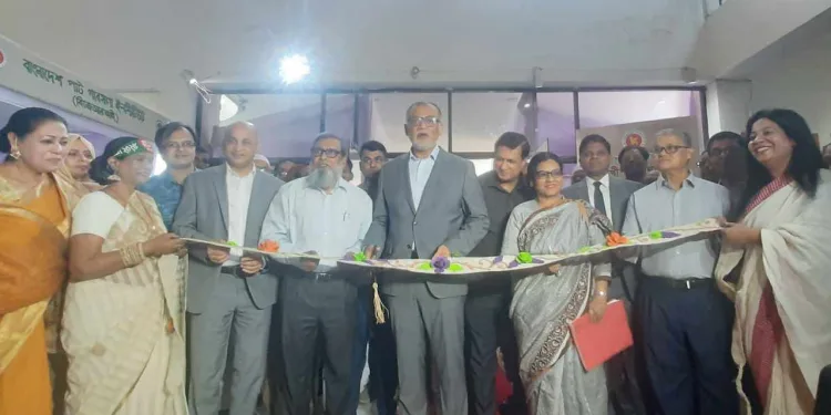রাজধানীতে শুরু হয়েছে ২০ দিনের তাঁত বস্ত্র মেলা