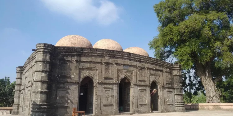 কুসুম্বা মসজিদ