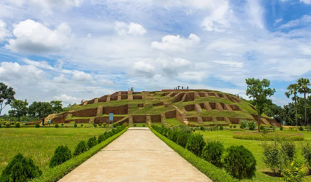 বগুড়া জেলার উল্লেখযোগ্য ১১ গন্তব্য