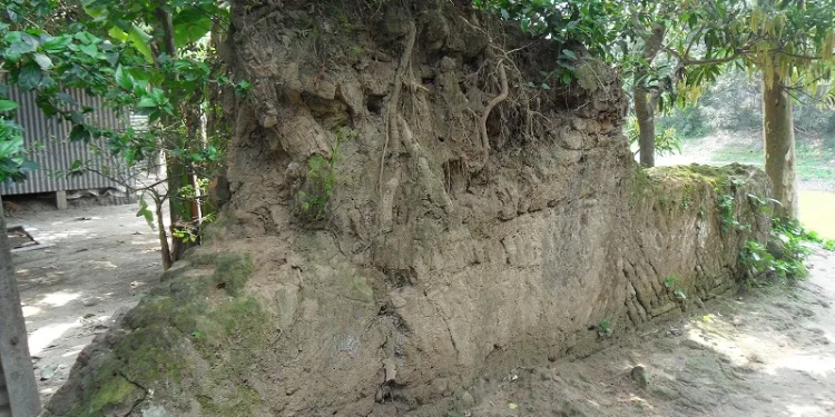 কবি রজনীকান্ত সেনের বসতভিটা
