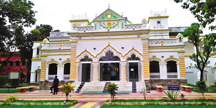 একদিনের ভ্রমণে মহেরা জমিদার বাড়ি