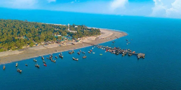 ঘুরে আসুন বাংলাদেশের সেরা সৈকতসমূহ