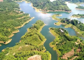বর্ষায় দেশে ভ্রমণের সেরা ১০ গন্তব্য