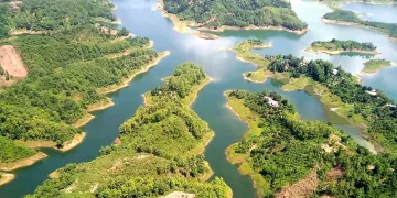 বর্ষায় দেশে ভ্রমণের সেরা ১০ গন্তব্য