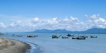 বিশ্বমানের পর্যটনকেন্দ্র হওয়ার পথে অপার সম্ভাবনাময় টেকনাফ